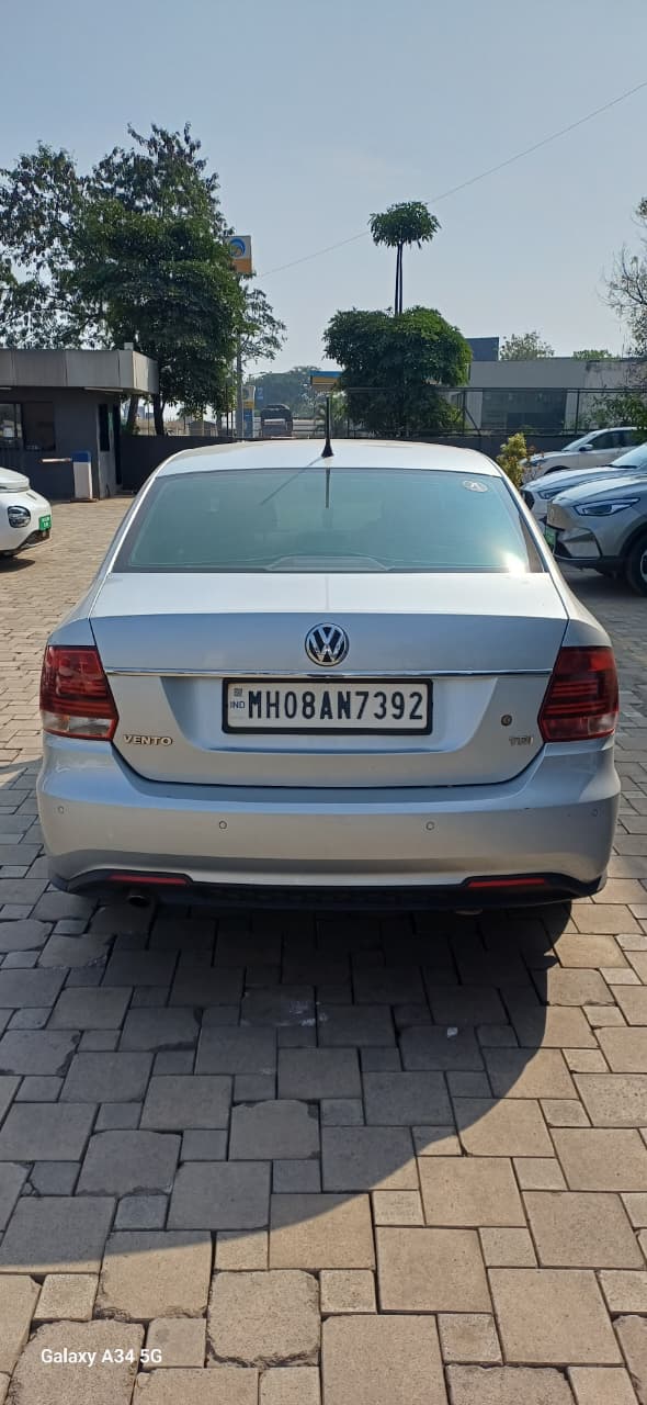 Volkswagen Vento(2019-2020) Highline Diesel At